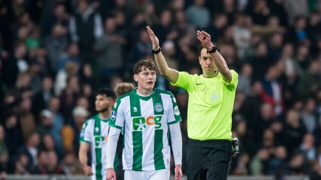 Stand.nl: 'De KNVB moet vooral blijven doorgaan met het stilleggen van wedstrijden'
