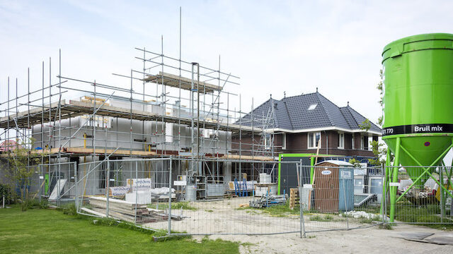 VVD-Tweede Kamerlid Koerhuis wil dat gemeentes zelf kunnen beslissen waar gebouwd moet worden: 'Rem van provincie moet eraf'