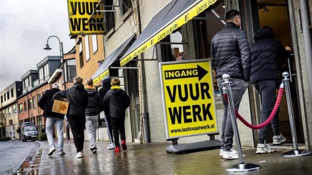 Stand.nl: 'Het is tijd om afscheid te nemen van de vuurwerktraditie'