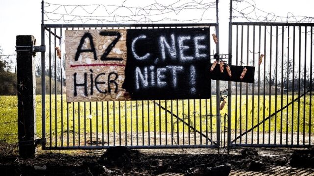 Stand.nl: 'De heftige protesten tegen AZC's zijn schandalig'