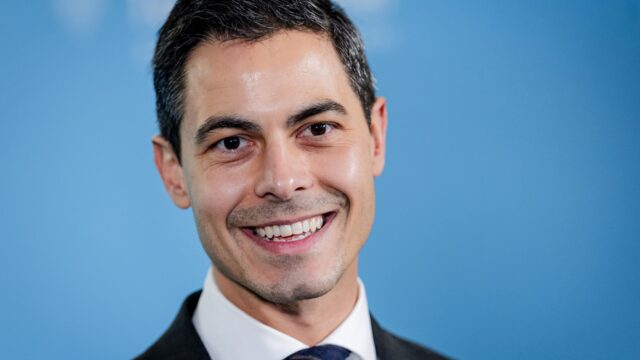 Presentatie van het coalitieakkoord live op NPO Radio 1