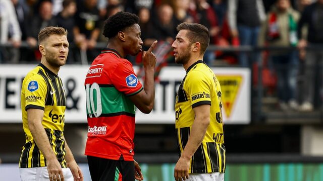 Omstreden doelpunt helpt Vitesse aan overwinning tegen NEC