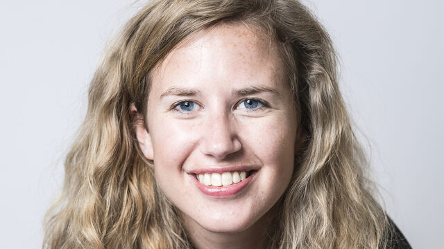 Ana van Es: 'We reden akelig dicht langs het kalifaat'