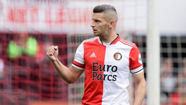 Bryan Linssen maakt Feyenoordlegioen blij met twee treffers