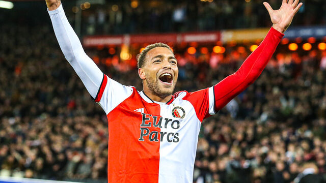 Dessers scoort weer in 92e minuut waardoor Feyenoord wint van AZ