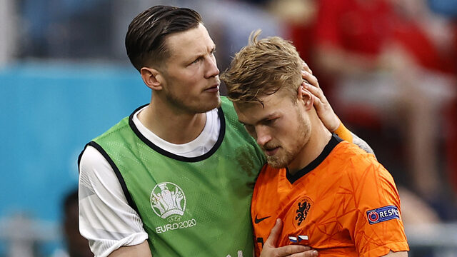 Nederlands elftal uitgeschakeld op EK voetbal door Tsjechië