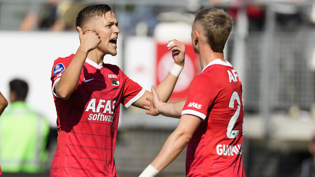 Tekenen van herstel bij AZ: 5-0 winst op Go Ahead Eagles