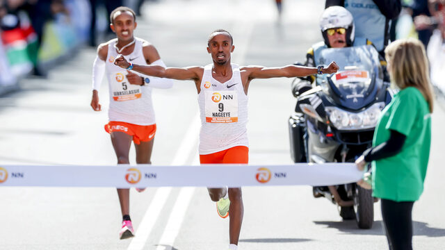 Nageeye wint marathon van Rotterdam, ook Brinkman sensationeel