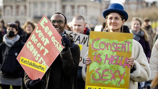 Vooral jonge mannen passen hun gedrag aan na misstanden bij The Voice en #MeToo