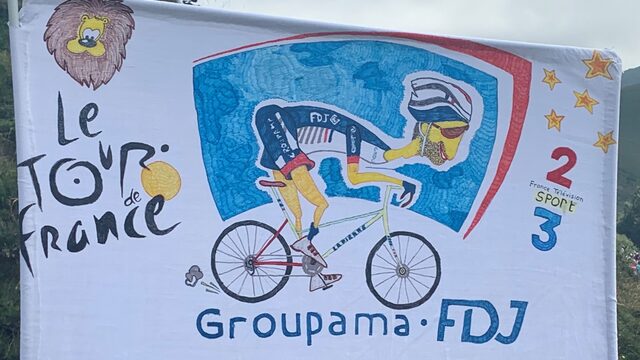 Tourcolumn: De Franse hunkering naar geel in Parijs