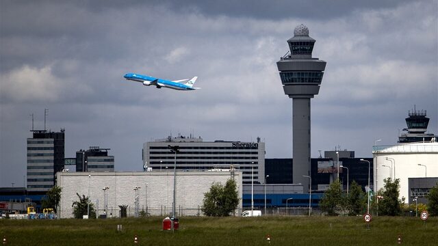 Luchtvaarteconoom: 'Effecten krimp Schiphol op werkgelegenheid moet je niet overdrijven'