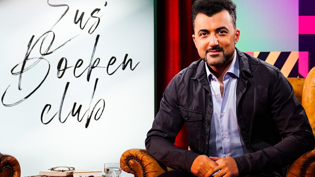 Özcan Akyol viert de liefde voor het lezen in de podcast Eus' Boekenclub