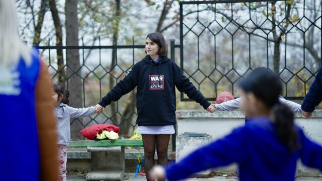 War Child helpt gevluchte Oekraïense kinderen: 'In muziek gaan kinderen weer dromen'