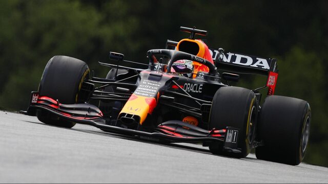 Verstappen dominant winnaar in GP van Stiermarken