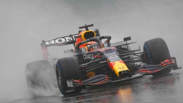 GP van België beperkt tot drie ronden achter safetycar, Verstappen wint