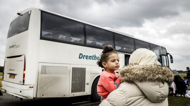 Crisis bij vluchtelingenopvang: 'Wij horen van kinderen die niet meer eten'