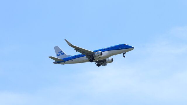 Waarom KLM niet zomaar de lonen van het bagagepersoneel gaat verhogen