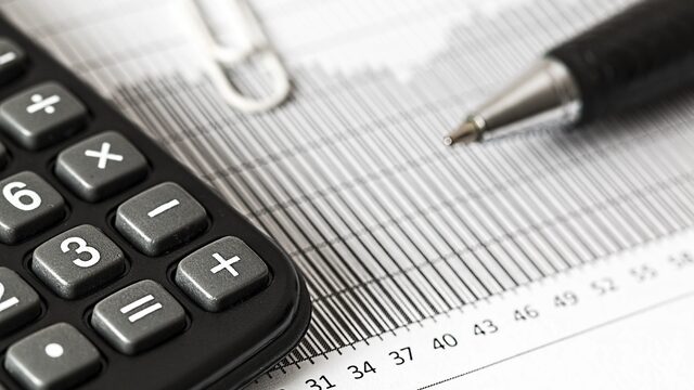 Honderden euro's belasting: waarom zijn gemeentelijke heffingen zo hoog?