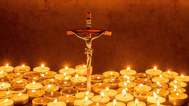 Kun je als niet-gelovige ook naar de kerk? Ja, vindt schrijver Willem Jan Otten