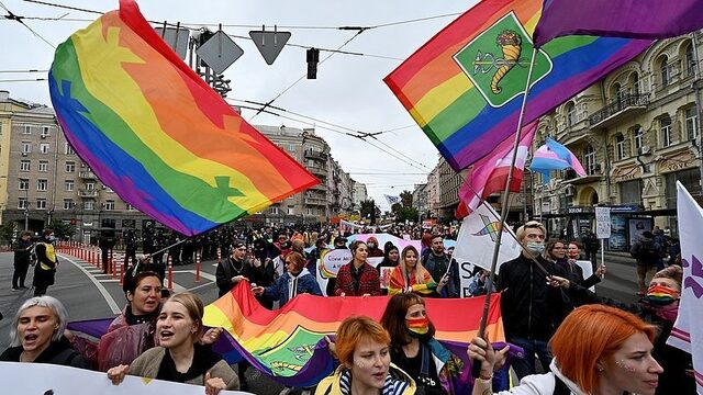 LHBTI-vluchtelingen komen Oekraïne moeilijk uit, en in Polen en Hongarije is het niet veilig voor ze
