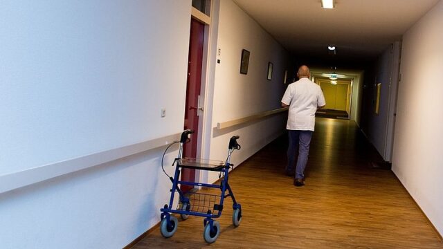 Commerciële verpleeghuizen presteren niet goed genoeg