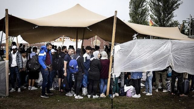 Geen flinke toename van asielzoekers, vooral te weinig opvangplekken