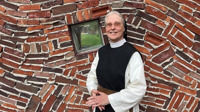 Steeds minder nonnen maar het tij zal keren, denkt zuster Scholastica: 'God blijft mensen roepen'