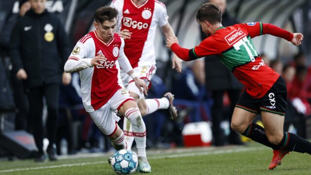 Ook Ajax lukt het niet te winnen: slechtste reeks sinds 2012