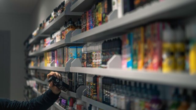 Vapes en e-sigaretten met smaak vanaf 1 oktober 2023 verboden