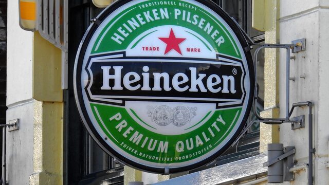 Beleggersvereniging VEB verwacht winstwaarschuwing Heineken: 'Vertrek uit Rusland niet pijnloos'