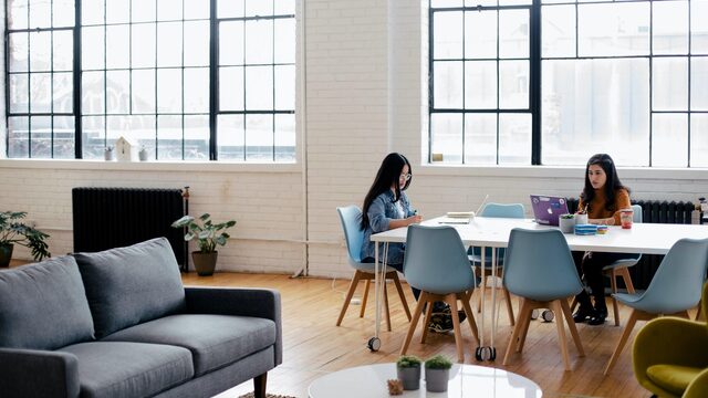 Stand.nl: 'Werkgevers moeten meer rekening houden met vrouwen in de overgang'