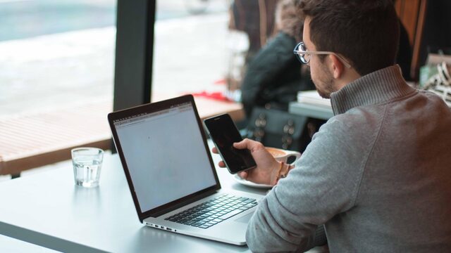 Stand.nl: 'Iedere werkende Nederlander moet gaan bijdragen aan een minimum pensioen'