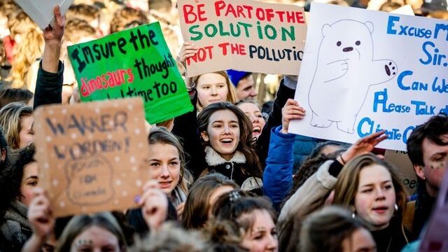 Rosalinde (14) schrijft brief aan Rutte: 'Dit is mijn toekomst en van zoveel andere jongeren'