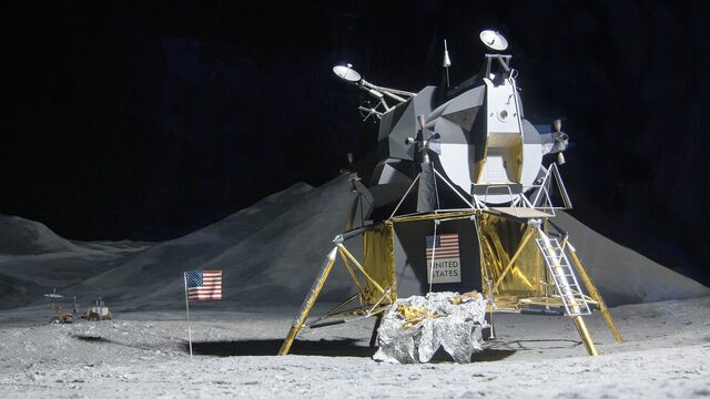 Eagle-module van beroemde Apollo 11-missie cirkelt mogelijk nog steeds om de maan
