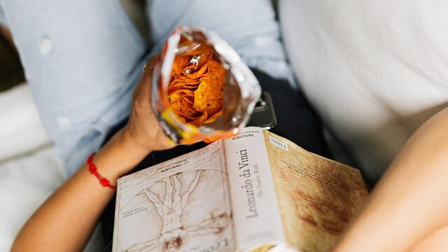 Dorito’s chips bevat een morfineachtige stof én 30 andere ingrediënten: ‘Het is vechten tegen de bierkaai'
