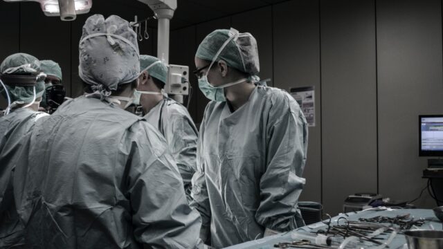 Operatiekamers zijn afvalfabrieken van ziekenhuis, maar het kan groener