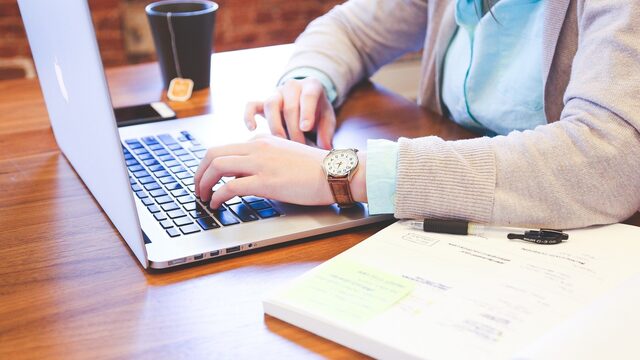 Dit bedrijf leidt vluchtelingen op tot ICT'er: 'Er is veel onbenut potentieel'
