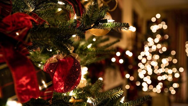 Stand.nl: 'Houd jij je aan de coronaregels deze kerst?'