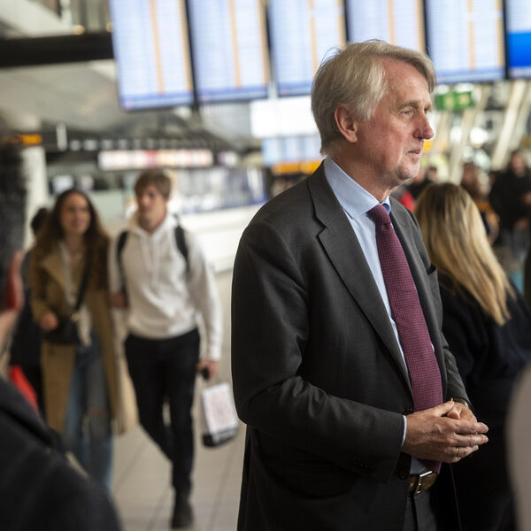Podcast De Dag: Dick Benschop en de Schiphol-crisis
