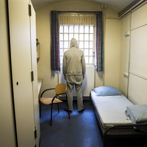 'Een kooi blijft een kooi, of hij nou van goud is of niet'