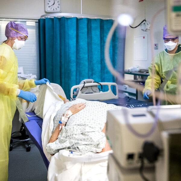 Podcast De Dag: het probleem van ongevaccineerde coronapatiënten op IC's