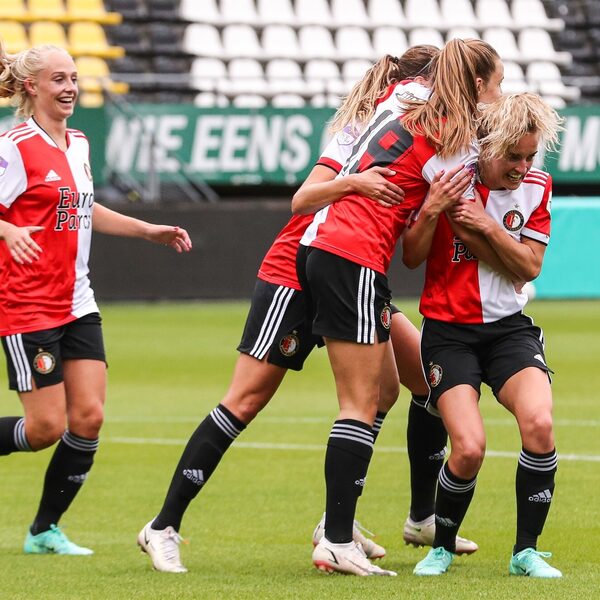 Dit weekend eerste Klassieker in het vrouwenvoetbal: 'Er is echt passie bij de Feyenoord-vrouwen'