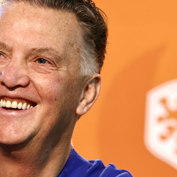 Voetbalpodcast #176: 'Wonder dat Van Gaal Oranje zo snel naar zijn hand zet'