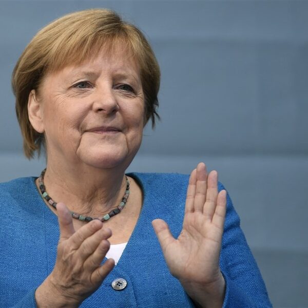 Podcast De Dag: bondskanselier in Europa