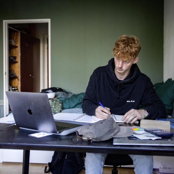 Basisbeurs terug: is bedrag niet veel te laag?