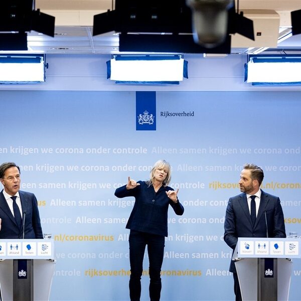 Podcast De Dag: de coronapersco die wél aanspreekt