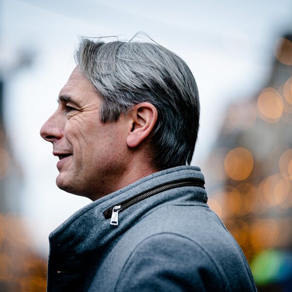 FNV-voorzitter over nieuwe pensioenwet: iedereen gaat erop vooruit