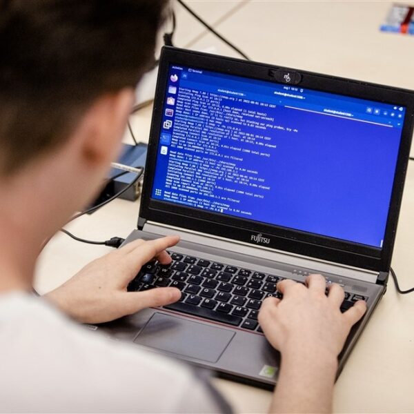 Cybercriminelen bestrijden op werk? 'Doe een oefening'