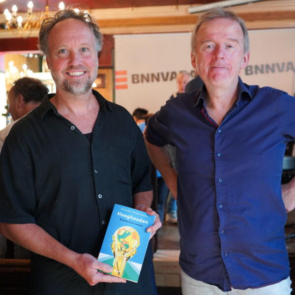 Voetbalfilosofen willen nieuwe gespreksstof voor de derde helft