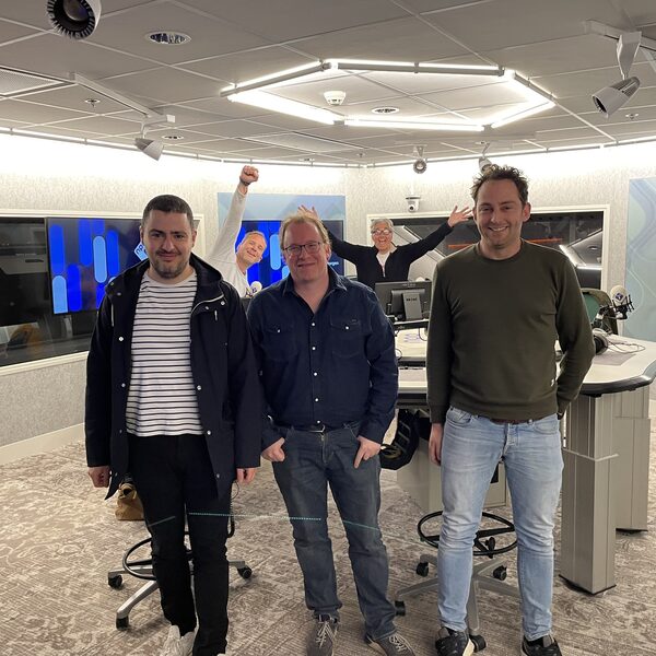 'Aanstelling Overmars is belachelijk en dikke middelvinger naar slachtoffers'